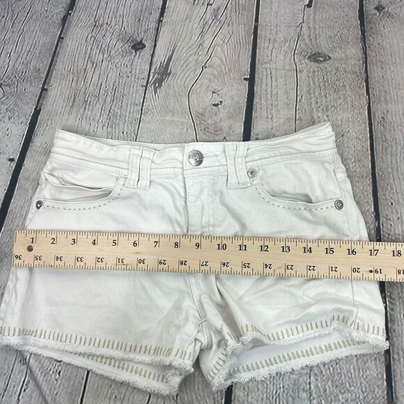Guess Y2K White Jean Shorts Raw Hem size 14 (Junior size) - Picture 10 of 12